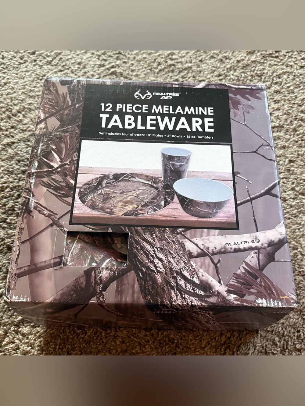 Realtree Camo Melamine Dinnerware 12 Piece Set